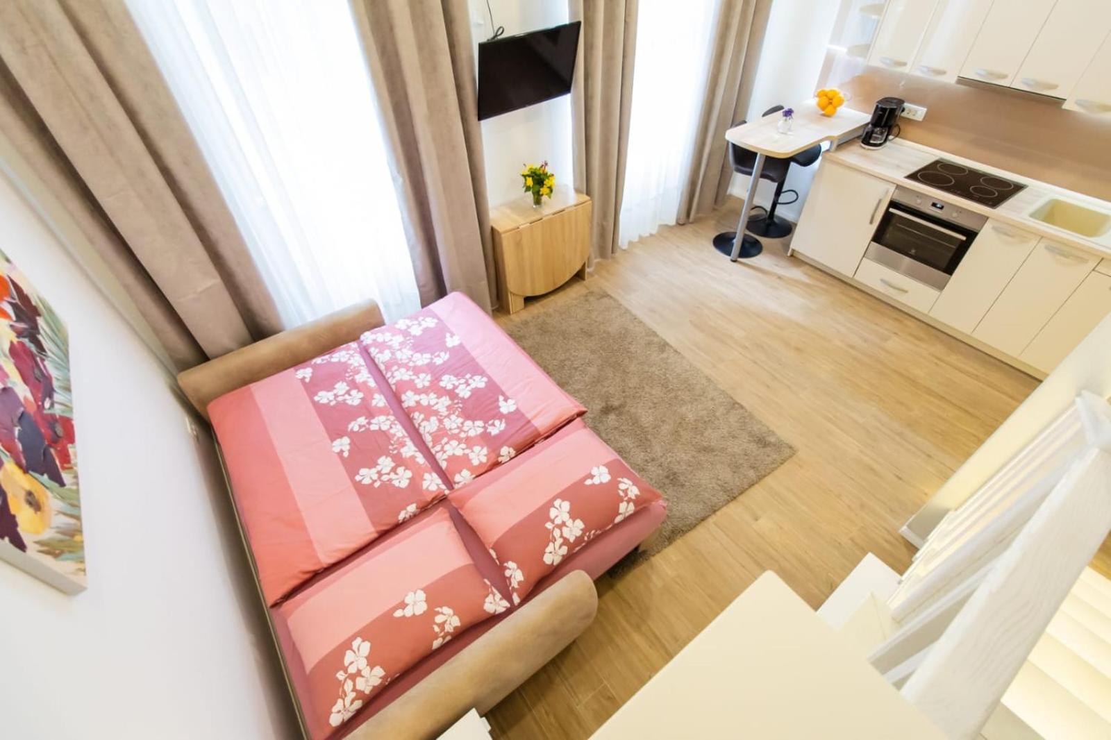 Bonne Chance Studio Apartment, Zagreb Center, Top Location Luaran gambar